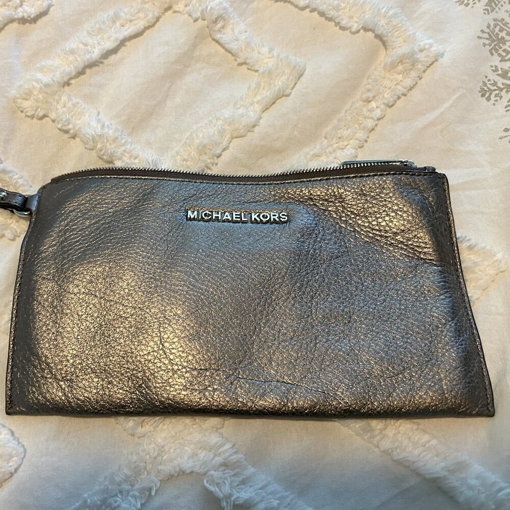 Dark Silver Grey Textured Michael Kors Leather Wristlet
